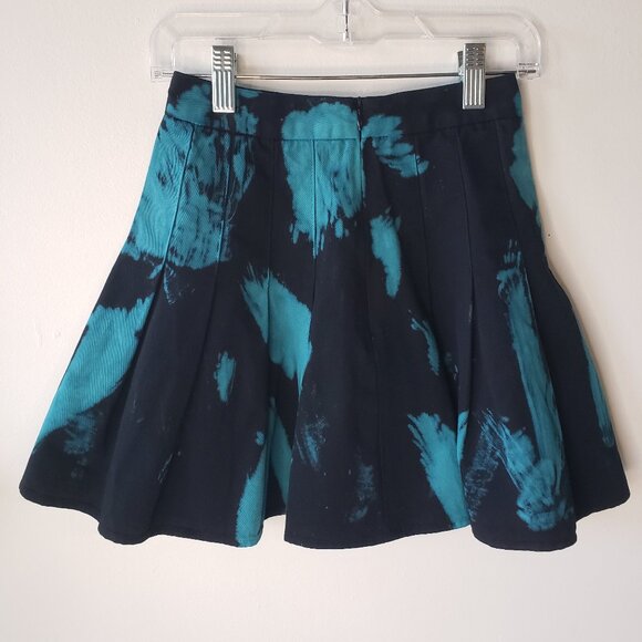 Black & Blue Current Mood mini kilt Love or Confusion from Monster High Wardrobe - Picture 2 of 6